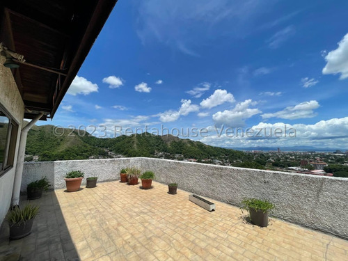 Consigue Este Fabuloso Penthouse En Venta En Zona Norte De Maracay En Las Delicias De Dos Pisos Excelente Ubicación Para Remodelar A Su Gusto Nela 24-8695