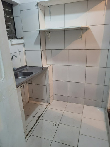 Casa Reformada 1 Quarto 1 Banheiro Proximo Ao Caxias D'or Parque Duque 25 De Agosto Duque De Caxias