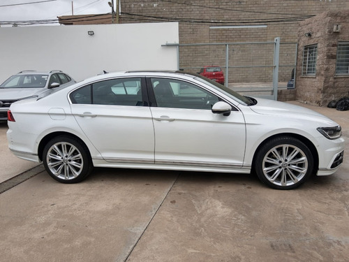 Volkswagen Passat 2.0 Tsi Higline 220cv