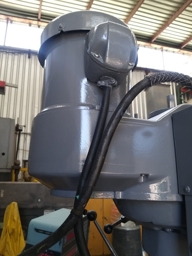 Fresadora Vertical Bridgeport Series I-2hp (Usado)