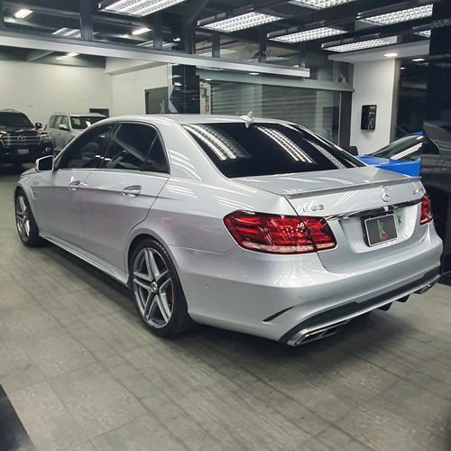 Imagen 4 de 11 de Mercedes Benz E63 Amg