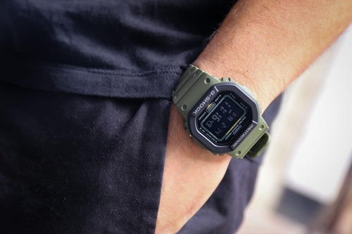 Relógio Casio G-shock Verde Dw-5610su-3dr + Nfe Garantia