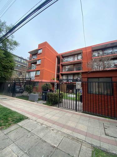Depto Antiguo 3d/2b + E Plaza Ñuñoa Gastos Comunes Incluidos