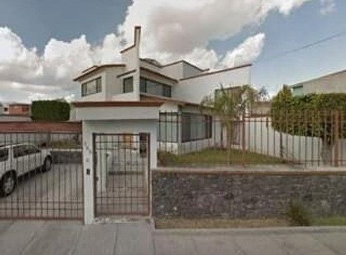 Hermosa Casa En De La Meza 205, Juriquilla, Queretaro. Aproveche Esta Gran Oferta 