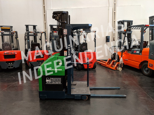 Apilador Order Picker Toyota 600 Kg 5.0 Mts