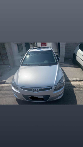 Imagem 2 de 15 de Hyundai I30 2010 2.0 Gls Aut. 5p