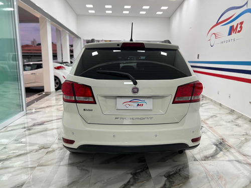 Imagem 3 de 7 de Fiat Freemont 2012 2.4 Precision 5p