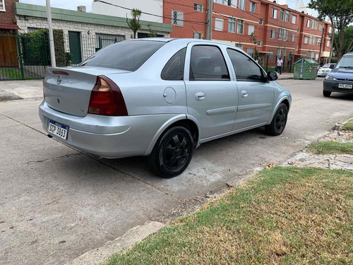 Chevrolet Corsa 1.8 Gl Aa+da 2010