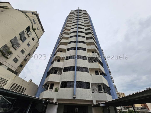 Apartamento En Zona Centro De Maracay. Ljsa 24-2012