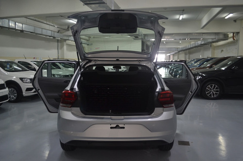 Volkswagen Nuevo Polo Trendline 1.6 Msi 110cv // Pestelli