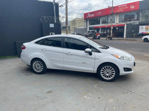 Ford Fiesta 1.6 TITANIUM SEDAN 16V FLEX 4P POWERSHIFT