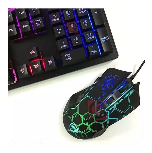 Kit de teclado y mouse gamer Marvo KM409 de color negro