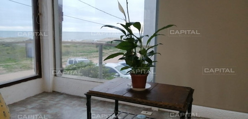 Imagen 5 de 30 de Casa Moderna En Dos Plantas En Venta En El Chorro