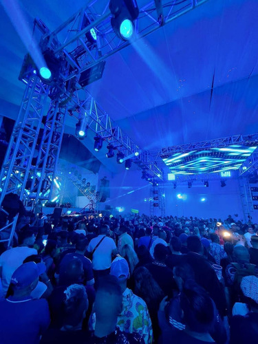 Venta Salón De Eventos Como Bodega O Plaza, Colonia Romero Rubio Cc