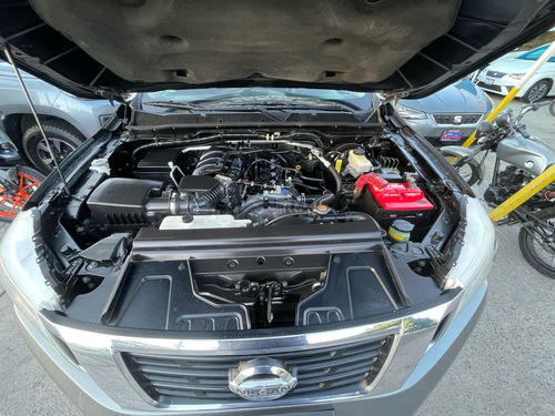 Nissan NP300 Frontier 2.5 Le Aa Mt
