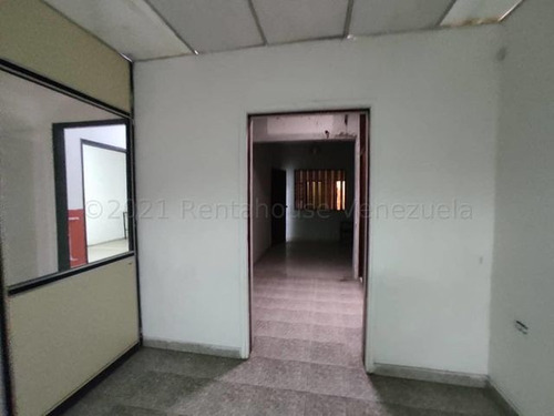 Linda R. 0424-576.7001 Rah#21-19596 Alquila Casa Comercial