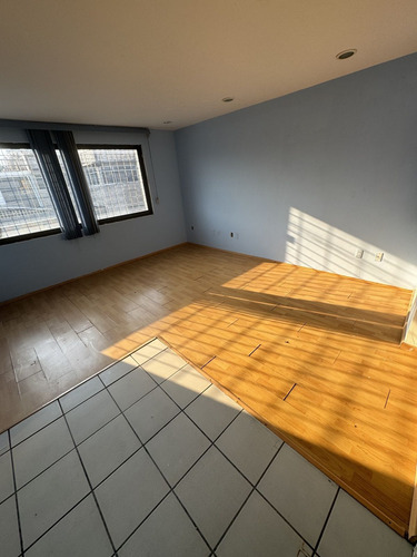 Casa Estilo Modernista, En Venta Ubicada En Tlalnepantla Cod. Zv1392