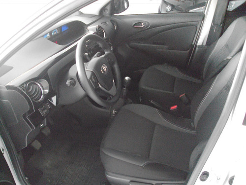 Imagem 5 de 7 de Toyota Etios Xs 1.5 Otimo Estado 2018 Cambio 6 Marchas