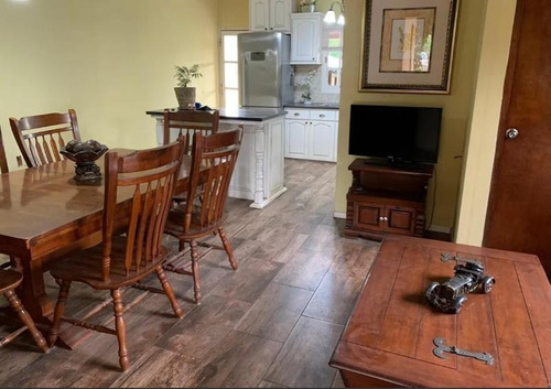 Venta Casa Lagomar Cinco Dormitorios
