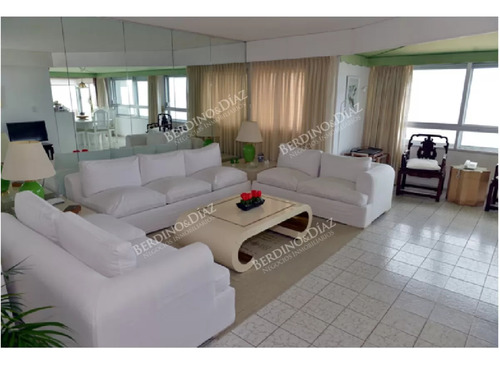 Apartamento En Venta En Peninsula 