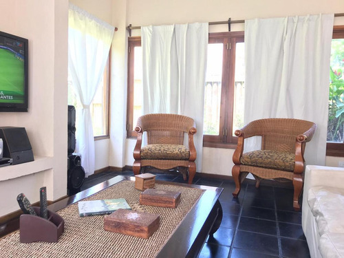 Venta-casa - Country Campo Chico- 6 Ambientes-pileta