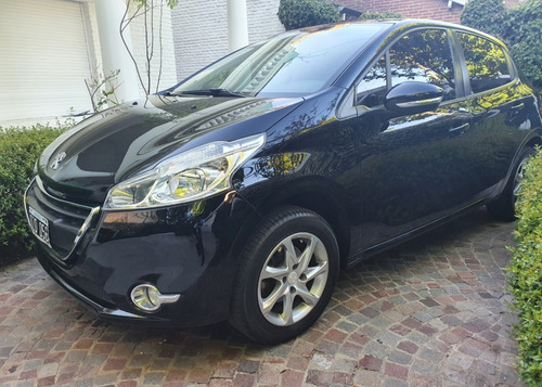 Peugeot 208 1.5 Allure Touchscreen 2015
