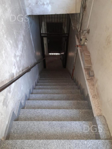 Imagen 27 de 30 de Venta En Block - 2 Viviendas Y 3 Locales Comerciales. -