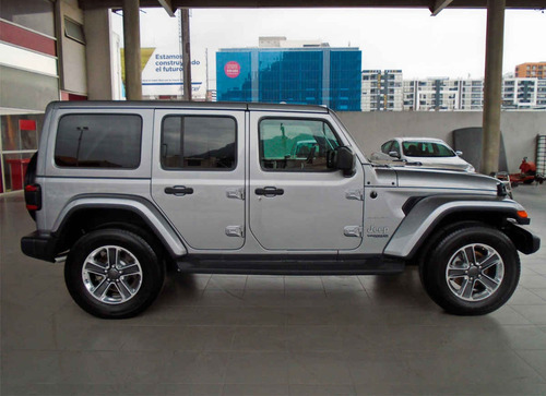 Imagen 6 de 15 de Jeep Wrangler 2019 5p Unlimited Jl Sahara V6/3.6 Aut
