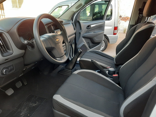 Imagen 16 de 20 de Chevrolet S10 2017 2.8 Ls Cd Tdci 200cv