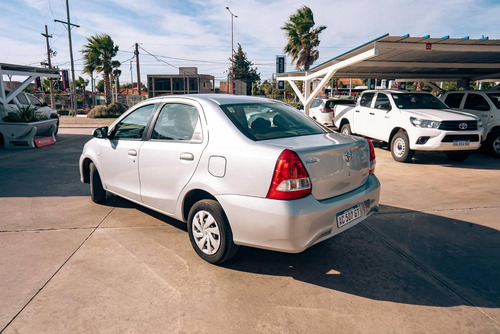 Toyota Etios 1.5 4p Xs 6mt 2018