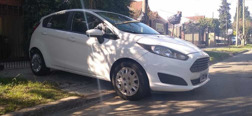 Ford Fiesta 1.6 Max One Ambiente Plus 98cv 2015