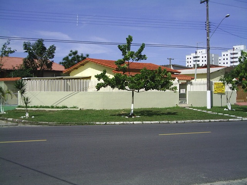 Imagem 1 de 14 de Casa Em Itanhaém , 100m Da Praia, Á 5 Minutos Do Centro.