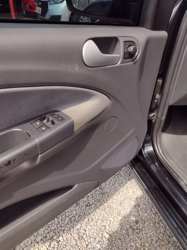 Imagem 11 de 15 de Volkswagem Gol 1.0 Track 2014 Completo Com Rodas