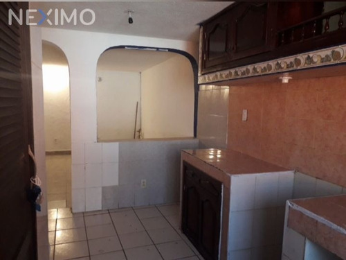 Imagen 7 de 15 de Casa En Venta En Centro Con 5 Recamaras, Queretaro