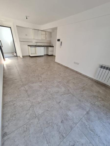 Imagen 12 de 30 de Departamento De Dos Ambientes, En Venta. Morón. Excelente Terminaciones.