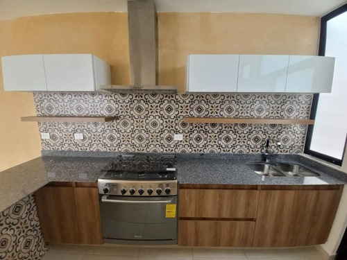 Casa En Venta En Privasa Soluna En Temozón A 5 Min De Plaza La Isla,mérida,yucatán.