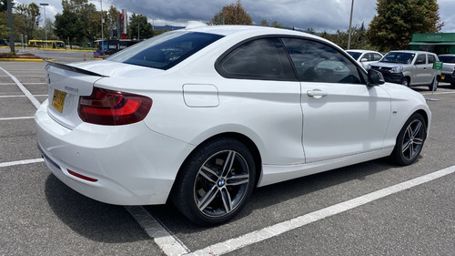 BMW Serie 2 2.0 220i F22 Coupe Sportline