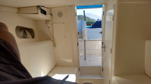 Magnum Offshore 29 Mwm Sprinter 200 Hp 1991/2004. Caiera