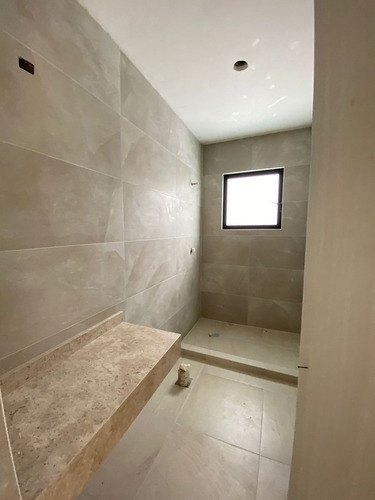 Imagen 15 de 15 de Residencia En Lomas De Juriquilla, Jardín, 3 Recamaras, Sal