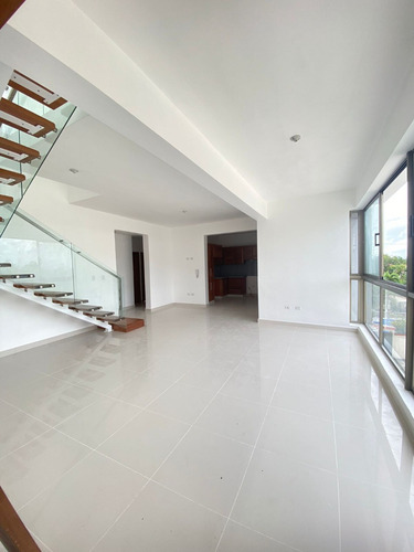 Apartamento En Venta Salida A Santo Domingo, San Francisco De Macorís.