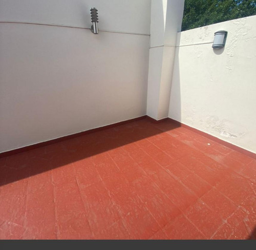 Dúplex En Venta - 2 Dormitorios 2 Baños - Cochera - 100mts2 - Parque Avellaneda