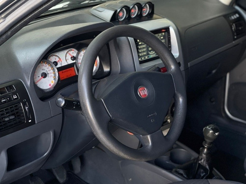 Imagem 15 de 16 de Fiat Palio Weekend Adventure