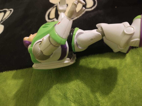 Buzz Lightyear Disney (Usado)