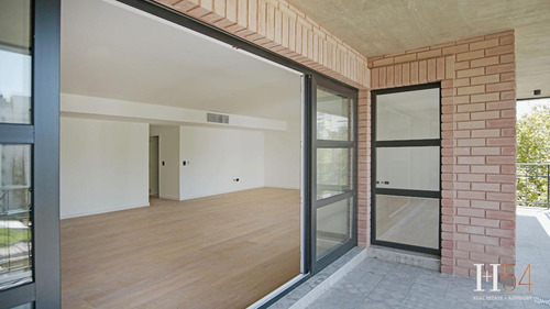 Imagen 12 de 30 de Espectacular Piso De 5 Ambientes Con Balcones Aterrazados!