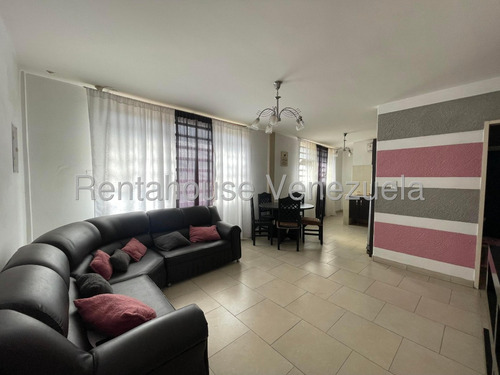 Casa En Alquiler En Zona Norte De Maracay Con Agua Constante Tanque Subterráneo Amoblada Cerco Eléctrico 3 Habitaciones 2 3 Baños Estacionamiento Nela 25-14786