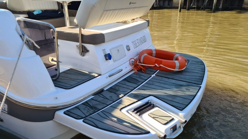 Imagen 4 de 19 de Day Cruiser Lancha Cuddy Quicksilver 2700 Mercruiser 300/ 18