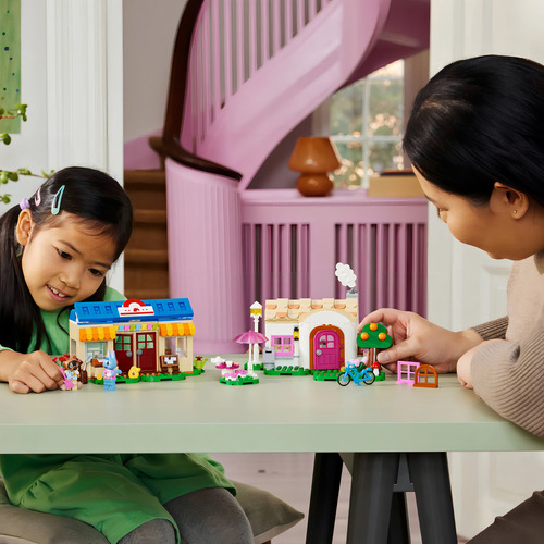Lego Animal Crossing - Nook's Cranny And Rosie's House 77050 Número de piezas 535