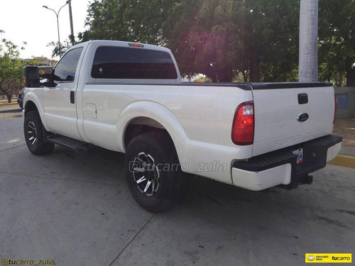 Ford F-250 4x2