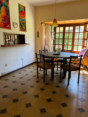 Casa De Categoría En Venta - Bajada Del Cerro
