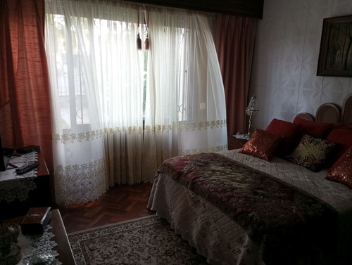 Venta Local En Rambla De Punta Gorda. 330 Mts. Edificados Con 57 Mts. De Frente, Un Verdadero Faro !!